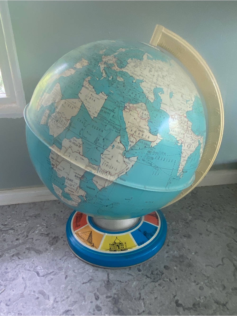 Vintage 1960s Ohio Art Co Tin Litho World Globe Landmark Base Mid-Century Toy" - Picture 2 of 9